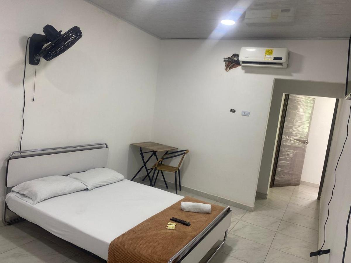 Petronio'S Hostel Cali Extérieur photo