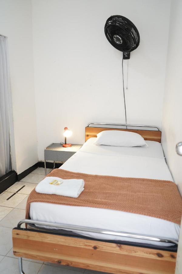 Petronio'S Hostel Cali Extérieur photo